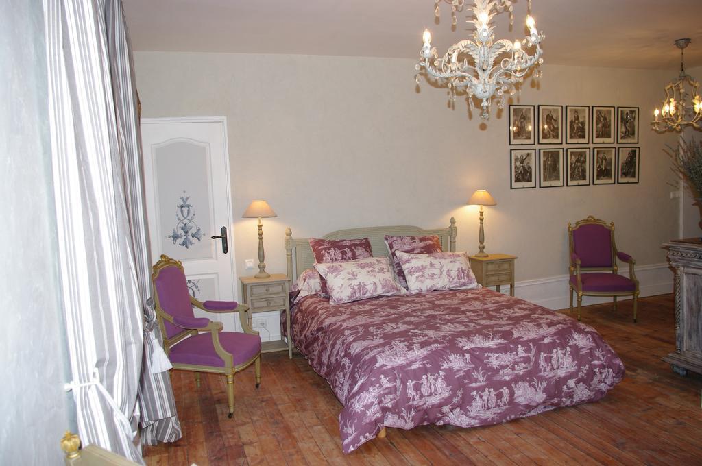 Chateau De Pommeuse Habitación foto